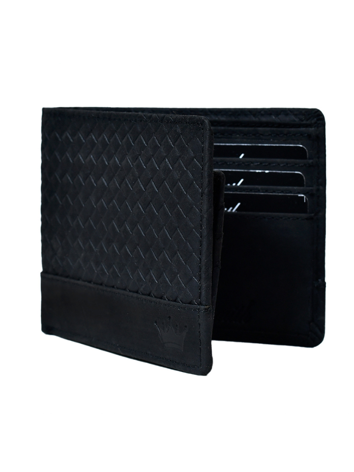 Genuine Leather Bifold Titanic Wallet Snap Closure